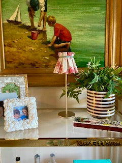 Pleated fabric lampshade for tabletop lamp - Red Toile