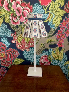 Pleated lampshade for tabletop lamp - Thibaut Julian
