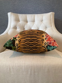 Black tiger throw pillow