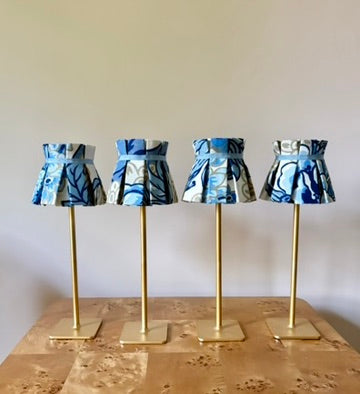 Pleated fabric lampshade for tabletop lamp - Honshu fabric