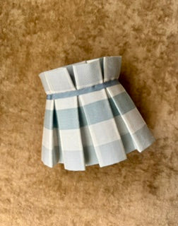 Pleated fabric lampshade for tabletop lamp - Blue and White check